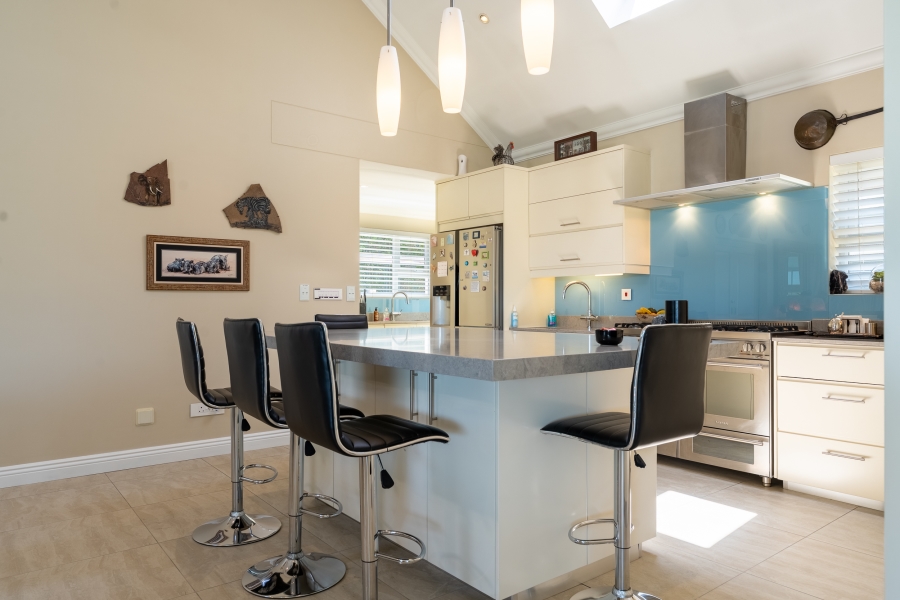 3 Bedroom Property for Sale in Lake Michelle Western Cape